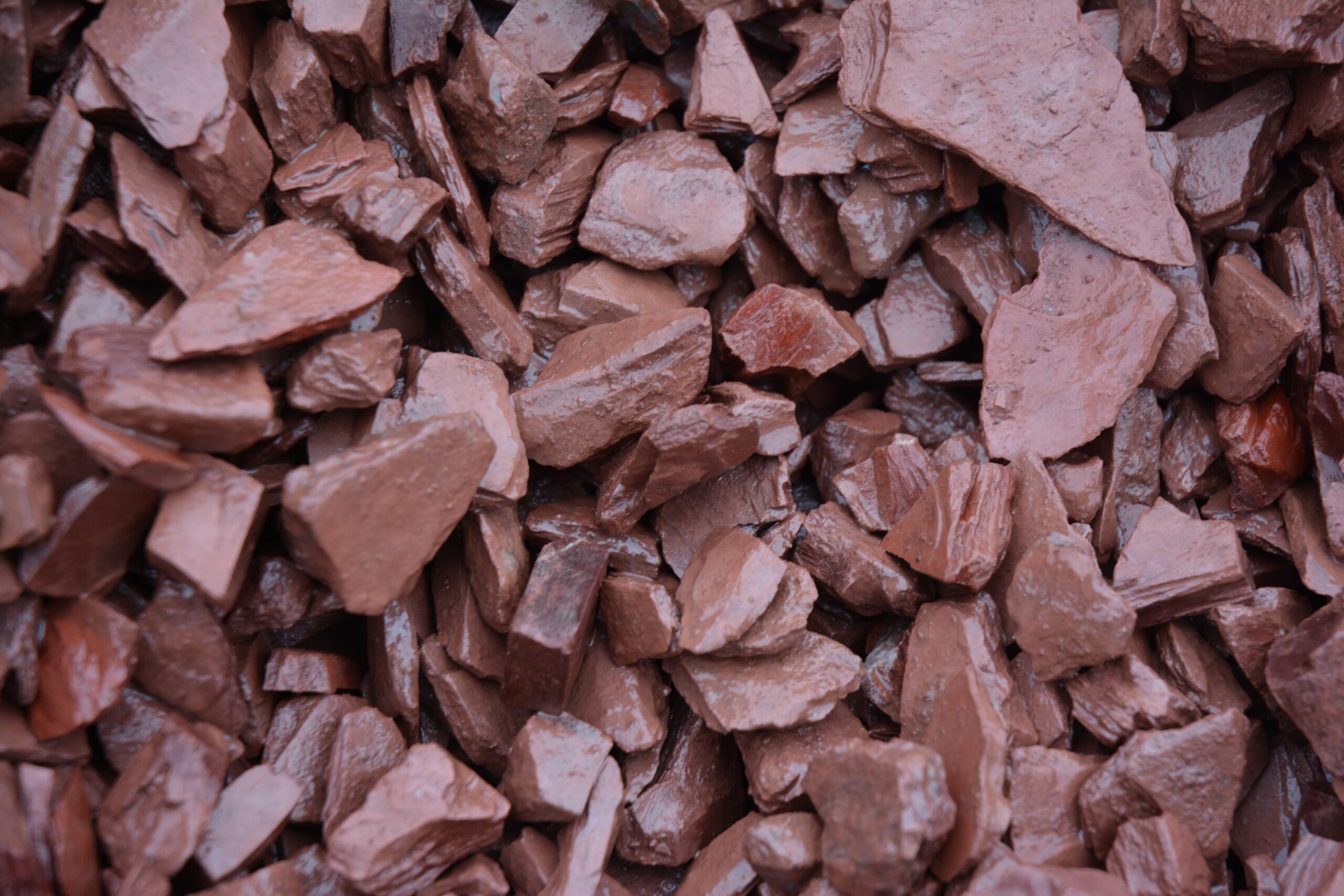 Red Slate Crushed 3/4 inch & 1 1/2